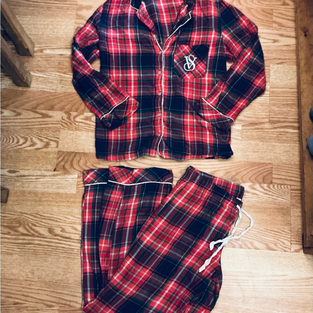 2 Piece Victorias Secret Red Plaid Pajamas Size Small